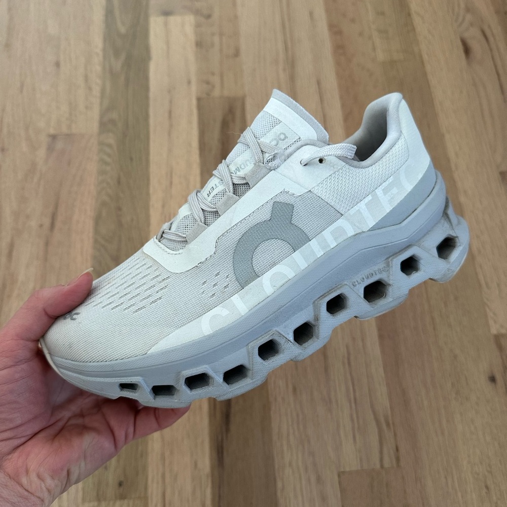 On Cloudmonster Running Shoes Women’s Size 7.5 White/Glacier